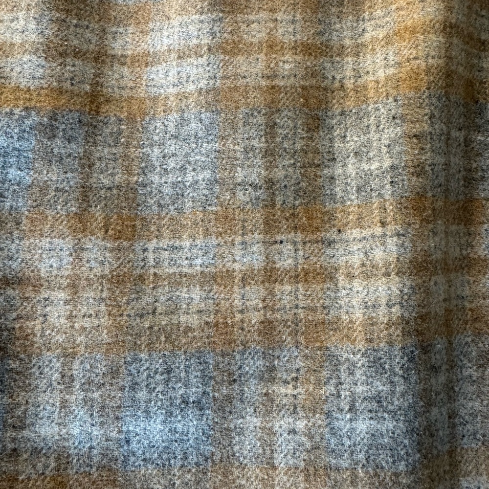 Chadwicks Wool Blend Plaid Pencil Skirt. Tan/Light Gray Plaid. Size 16 - Picture 2 of 7